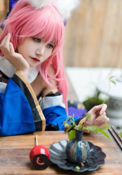 贴身校花之君临天夏_BD韩语最新电影在线观看