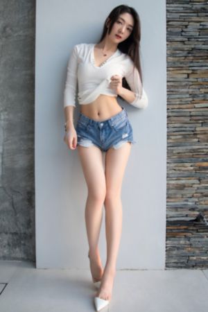 逗弄揉捏挺立的乳尖_剧情片神马影院在线